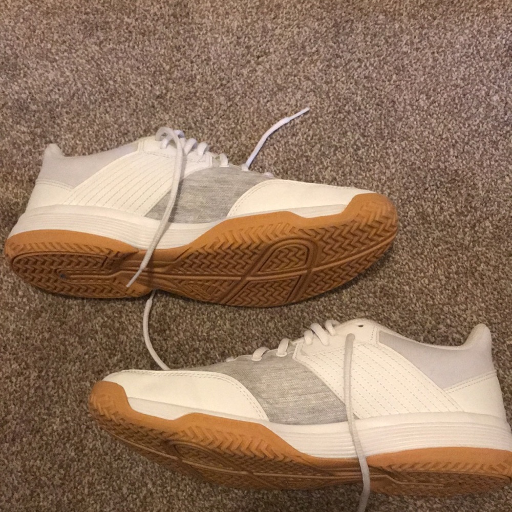 Women’s adidas shoes - Picture 7 of 8